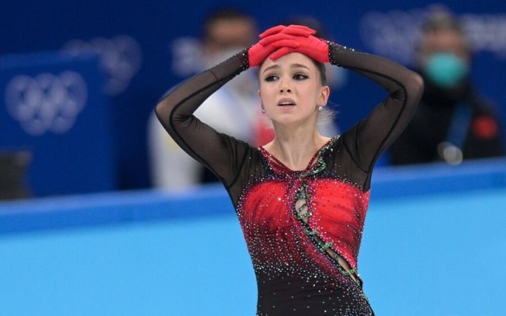 15-летняя российская фигуристка Камила Валиева заняла первое место на Олимпиаде в Пекине