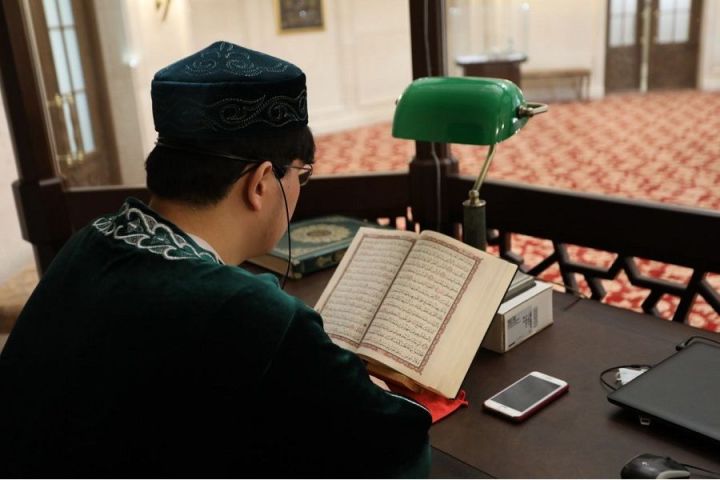 В Белой мечети Болгара 2500 дней продолжается хатм Корана