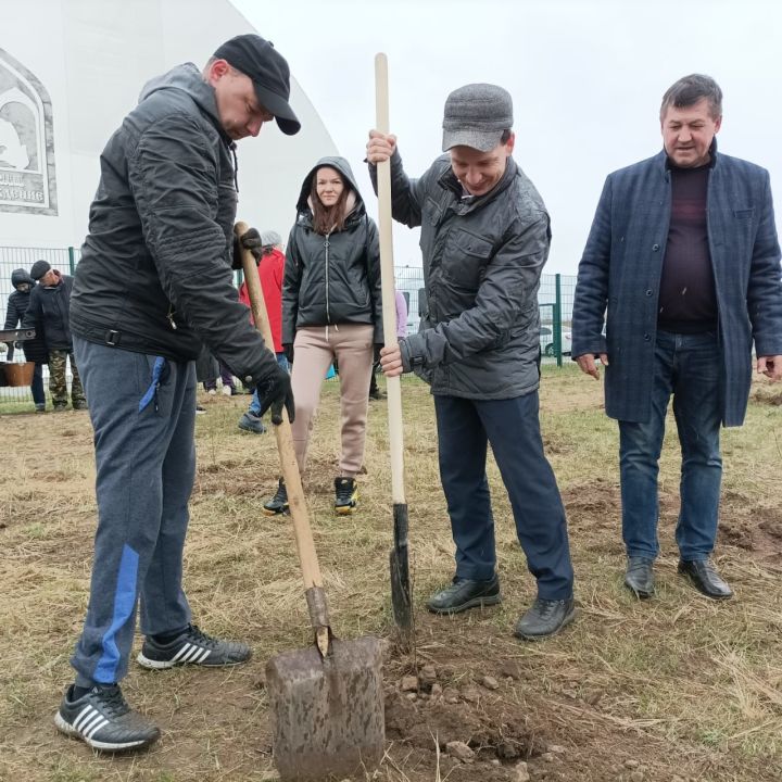 В Болгаре прошла акция «Сад памяти»