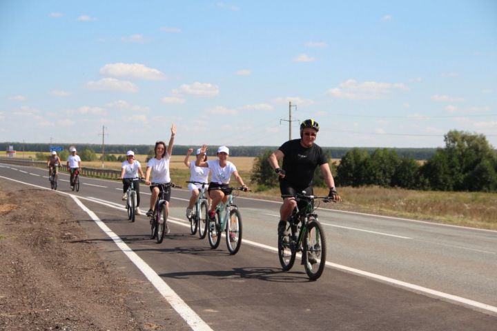 Спасский район встретил участников велопробега от региональной радиостанции «Болгар радиосы»