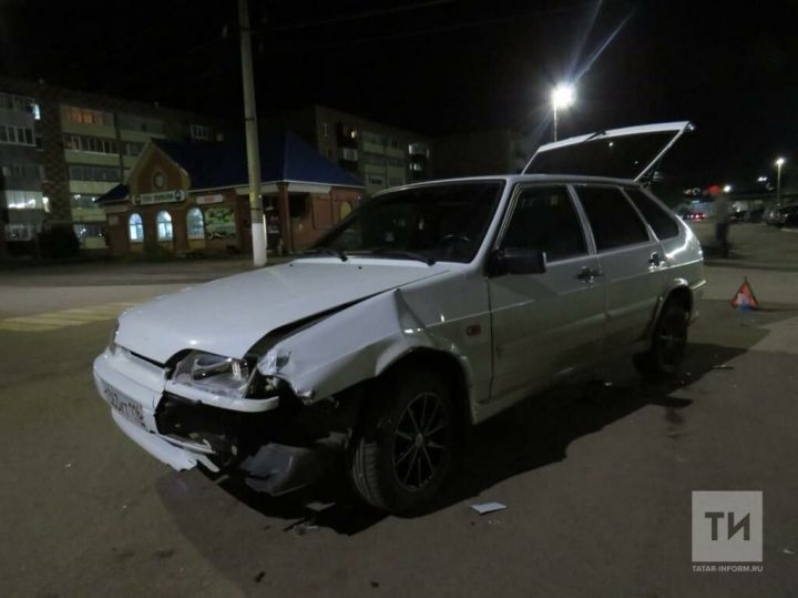 В Татарстане автоледи сбила подростка на мопеде