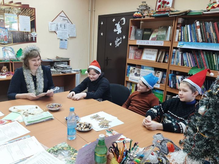 В Иж-Борискинской библиотеке прошла литературно - игровая программа «Снежная сказка»