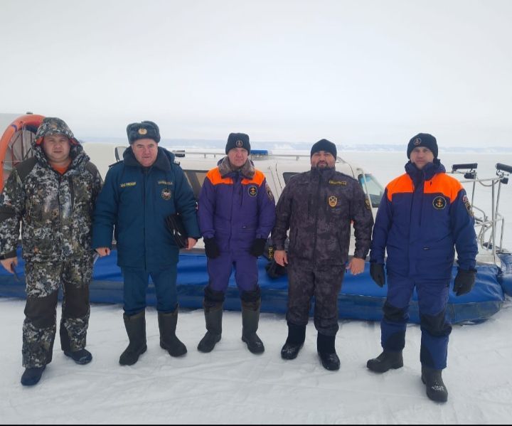 Сотрудники ГИМС Камско-Устьинского инспекторского участка провели профилактический рейд на льду