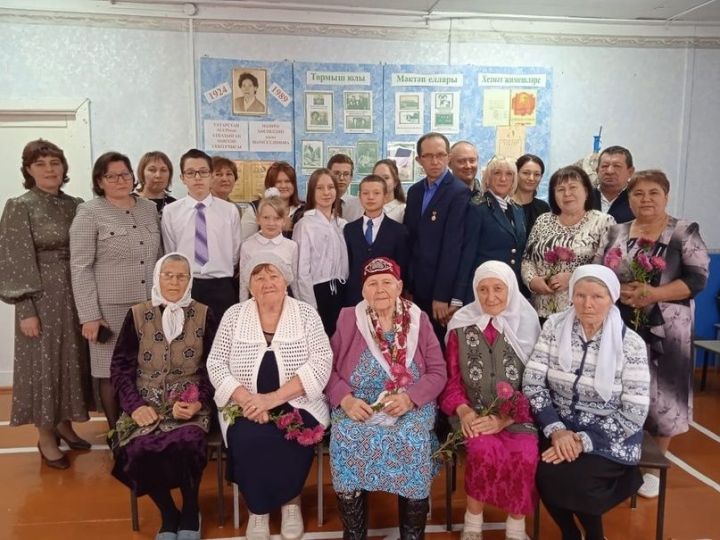 В Каюках прошёл праздник для ветеранов педагогического труда