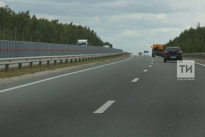 Татарстанцев призывают проголосовать за дороги в республике