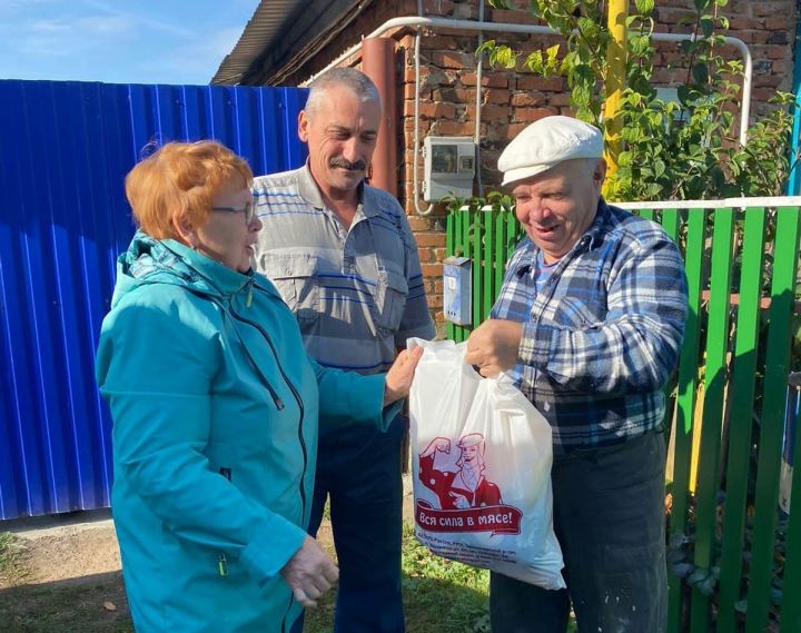 Пенсионеры Спасского района могут бесплатно посетить бассейн и тренажёрный зал