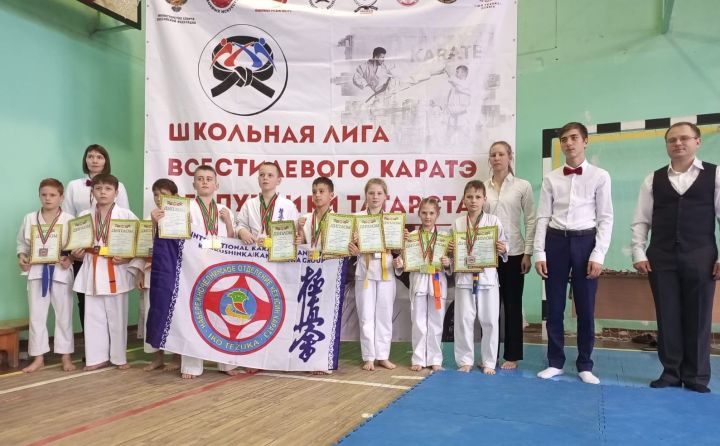 Спасские каратисты завоевали 17 медалей в Казани