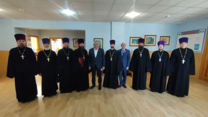 В Болгаре прошла встреча духовенства Спасского благочиния с главой района Фаргатом Мухаметовым