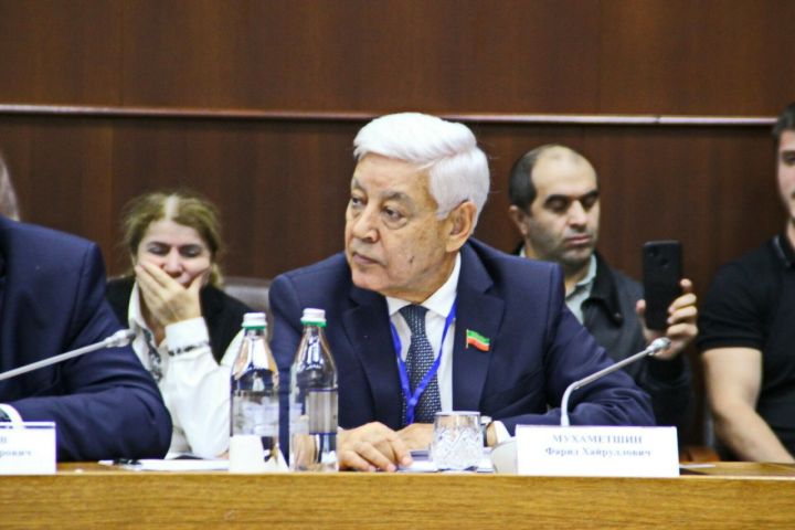Фарид Мухаметшин провёл встречу с представителями общественных организаций