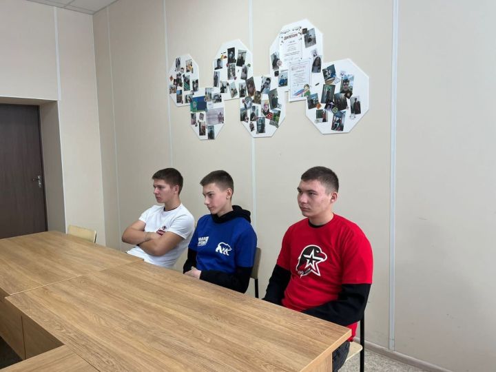С активистами первичной организации Спасского техникума провели круглый стол «Я гражданин»