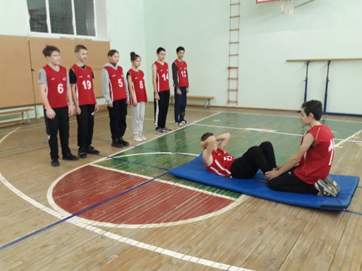 Учащиеся  Иске-Рязяпской школы опробовали свои силы в нормативах ГТО