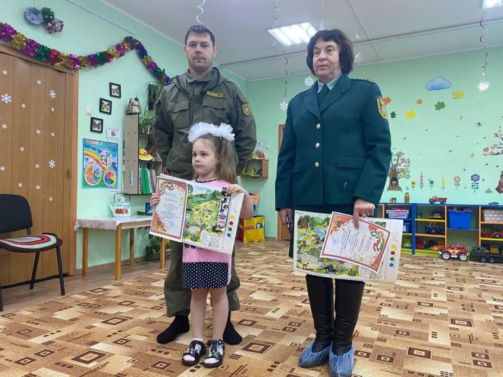 В детском саду «Колосок» наградили победителей конкурса «Я и Красная книга»