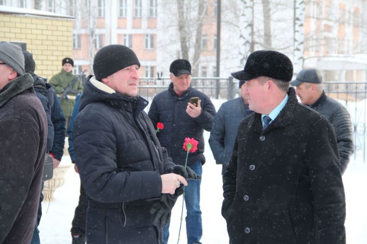 В Болгаре почтили память воинов-интернационалистов