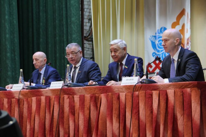 Болгарда Спас районы Советының отчет утырышы узды