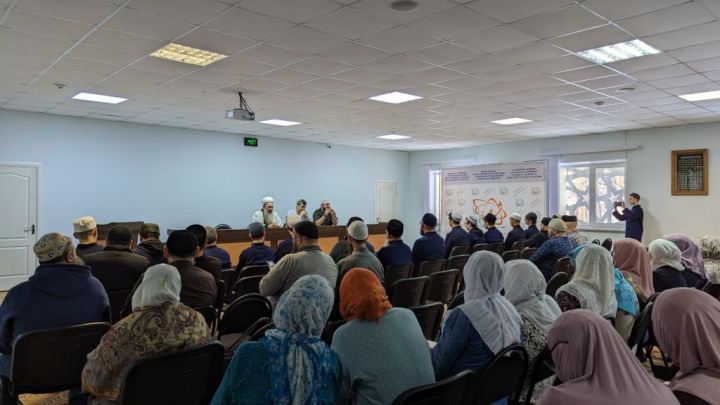 Представители Болгарской исламской академии посетили Набережночелнинское медресе «Ак мечеть»