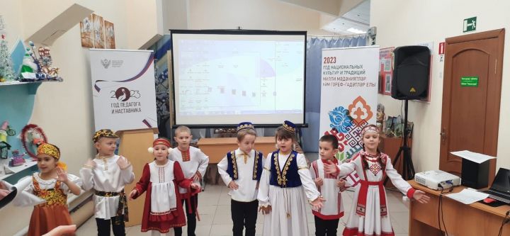 В Болгаре прошёл круглый стол «Международный день родного языка как инструмент сохранения и развития языков народов мира»