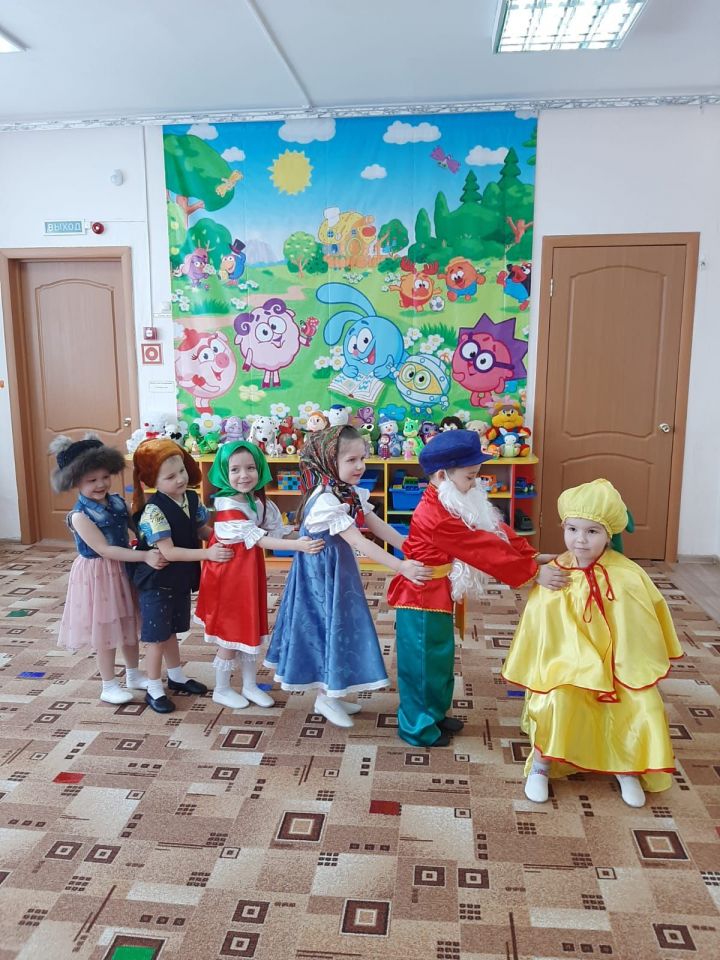 Воспитанники детского садика «Колосок» побывали « В гостях у русских  народных сказок»