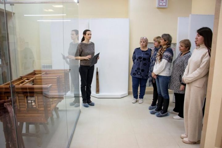 На выставочной площадке Музея болгарской цивилизации состоялось открытие выставки «Нет краше избы нашей»