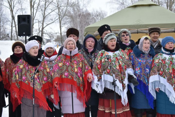 На центральной площади Болгара прошли народные гулянья по случаю Масленицы