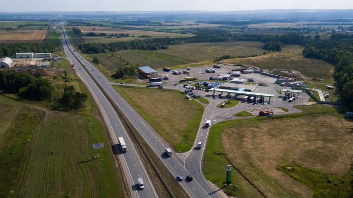 Многофункциональные зоны на маршруте Казань – Екатеринбург в Татарстане должны быть построены до конца 2024 года