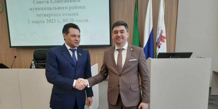 В Елабуге представили нового руководителя исполкома