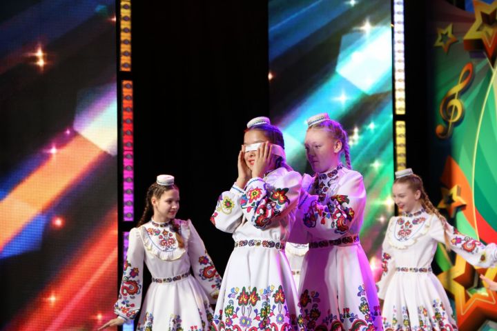 Юные артисты Болгара прошли на республиканский этап конкурса «Созвездие-Йолдызлык-2023»