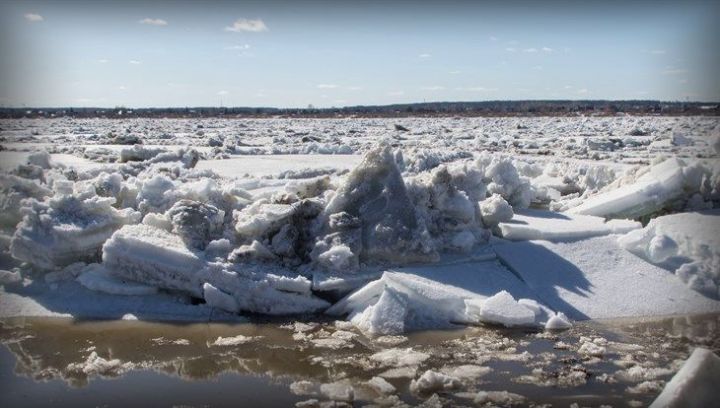 В Татарстане начал «вскрываться» ледяной покров на водоёмах