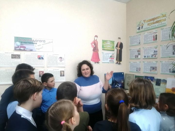 Юные читатели Трёхозёрской библиотеке совершили путешествие по традициям и обычаям народов Татарстана