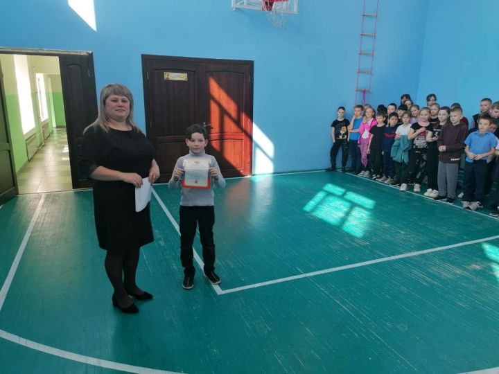 В Болгарской средней школе №1 подвели итоги 3 четверти