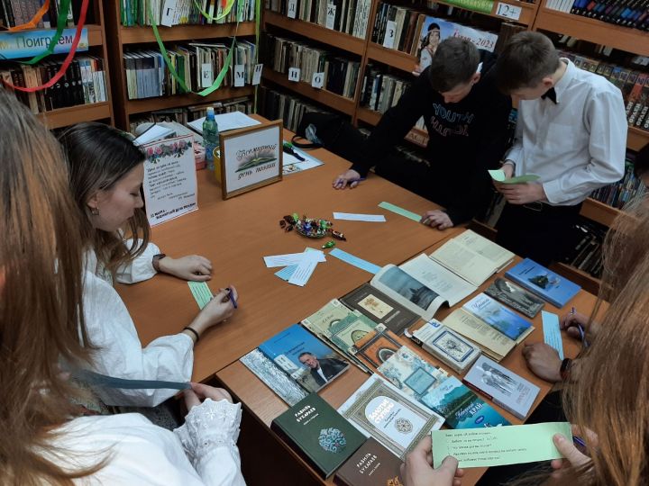 В Иж-Борискинской библиотеке подвели итоги блиц-опроса «Я люблю поэзию»
