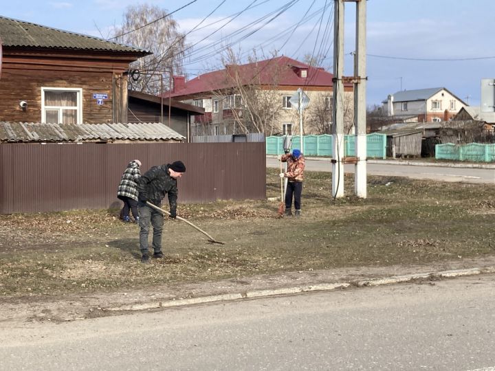 Спассцы присоединились к весеннему субботнику