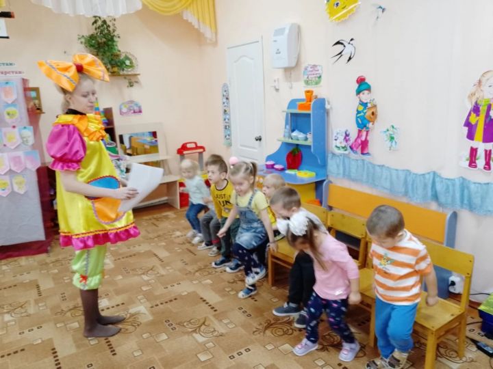 В детский сад «Колосок» к малышам пришла «Ириска»