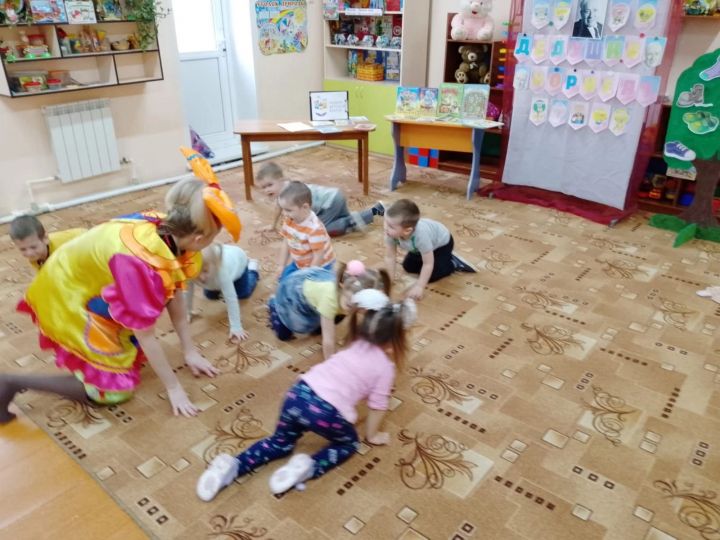 В детский сад «Колосок» к малышам пришла «Ириска»