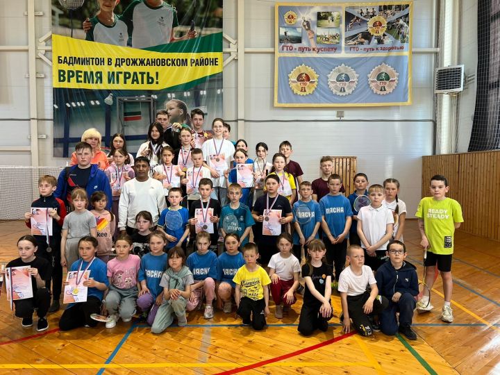 Спассцы заняли призовое место в лично-командном турнире Первенства по бадминтону