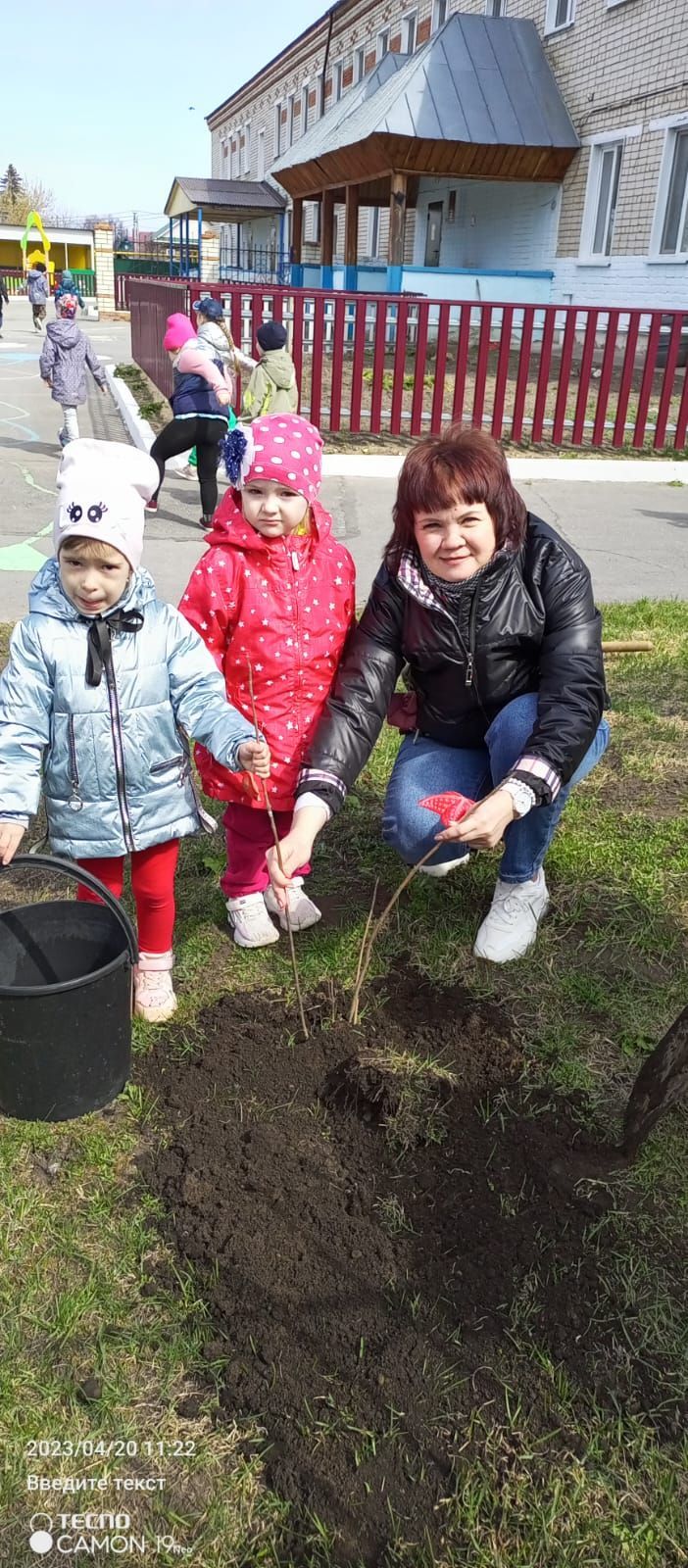 В детском саду «Теремок» провели экологическую акцию «Посади дерево»