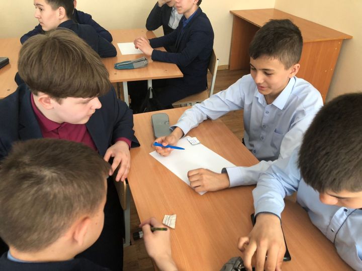 В Болгарской школе №1 прошёл «День общения»