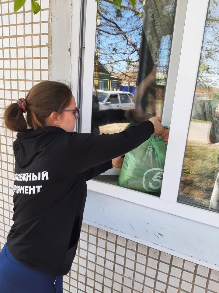 Активисты Молодёжного парламента приняли участие в акции «Весенняя неделя добра»