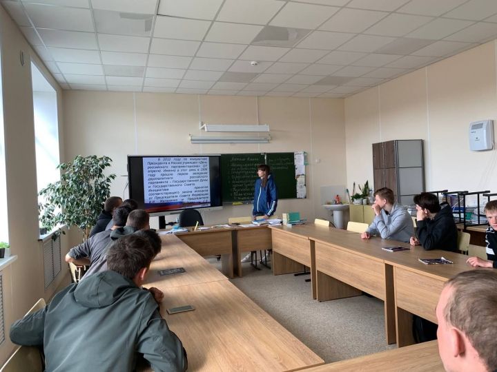 Со студентами Спасского техникума провели лекцию