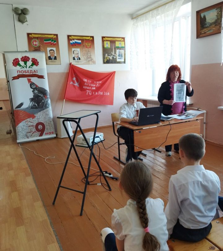 В гостях у учеников Кузнечихинской школы побывала Нинель Садриева