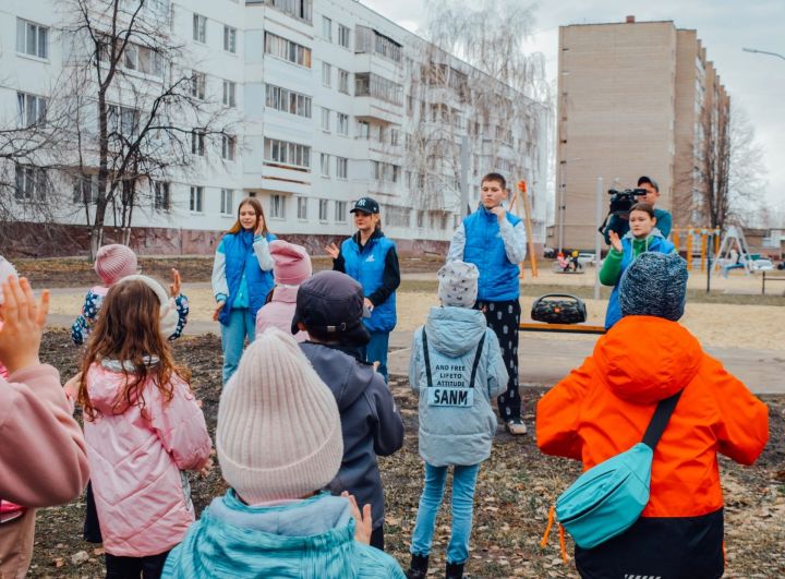 Проект «Лагерь моего двора» помог разнообразить весенние каникулы для более 200 детей