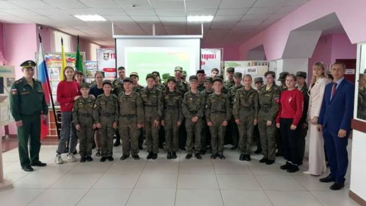 В Болгарской кадетской школе-интернате открылась первичная организация «Движения первых»