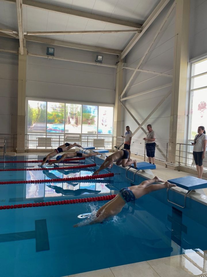 В бассейне «Дулкын» прошёл турнир по плаванию спортивной школы «Олимп»