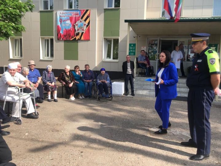 С подопечными Спасского дома-интерната провели акцию «Засветись»