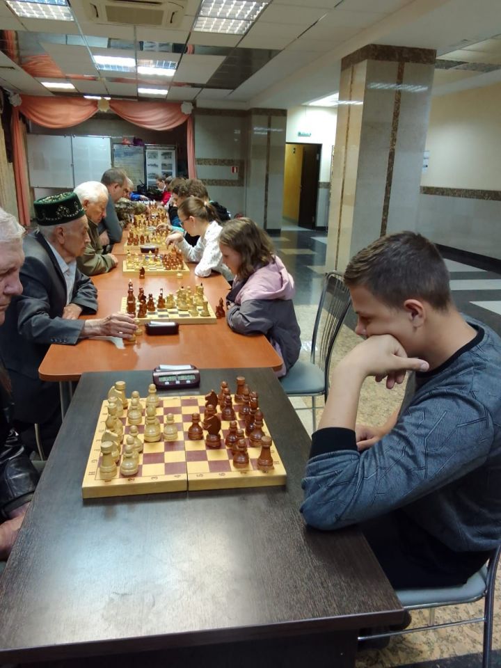 В Болгаре прошёл шахматный турнир «Встреча поколений»