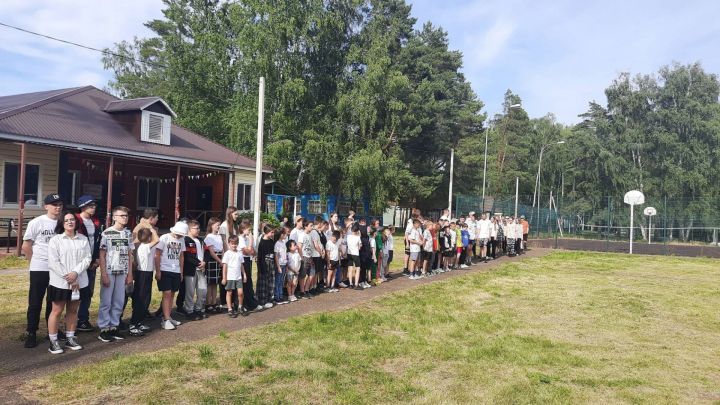 В детском оздоровительном лагере «Болгар» началась первая смена