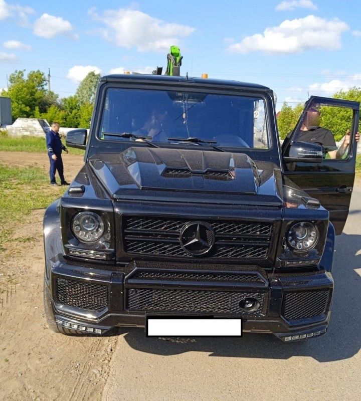 Татарстанец за неуплату налогов чуть не лишился Mercedes-Benz G500