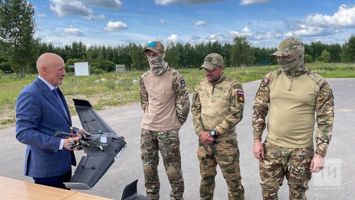 Правительство Татарстана передало боевые дроны батальонам «Алга» и «Тимер»
