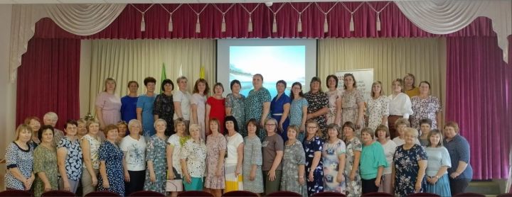 В Болгарской первой городской школе провели заседание секции учителей