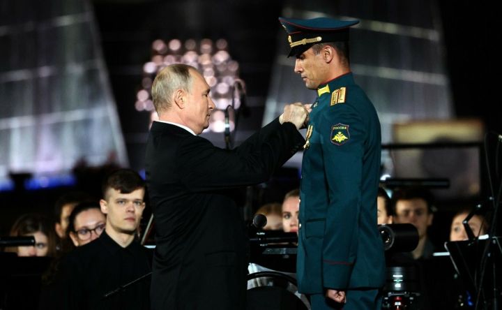 Военнослужащий из Татарстана Расим Баксиков и его танковый экипаж предстали к государственной награде