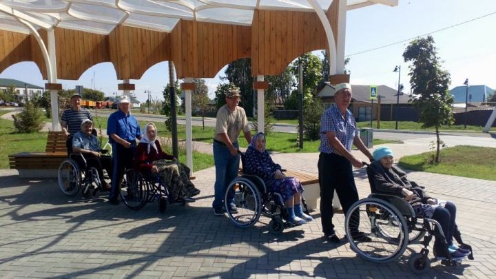 Подопечные Спасского дома-интерната побывали на прогулке